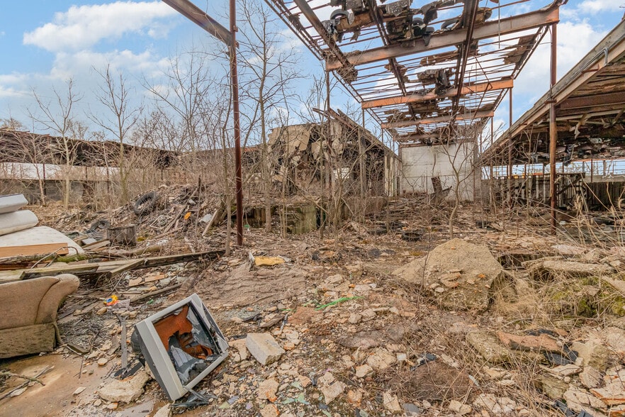 More Photos Of 1301 W Ridge Rd, Gary Land For Sale