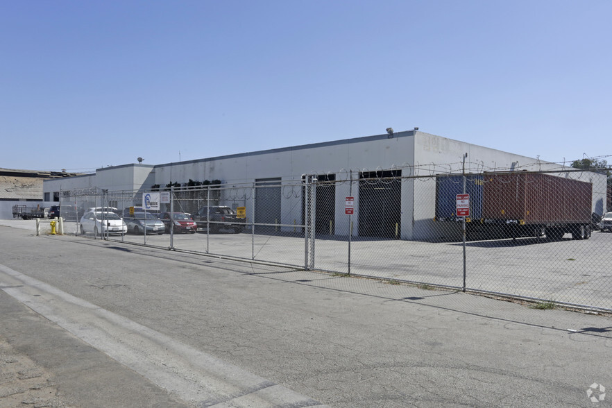 Primary Photo Of 15934 S Figueroa St, Gardena Warehouse For Lease