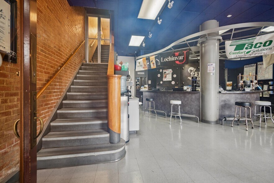 More Photos Of 120 E Main St, Oklahoma City Freestanding For Sale