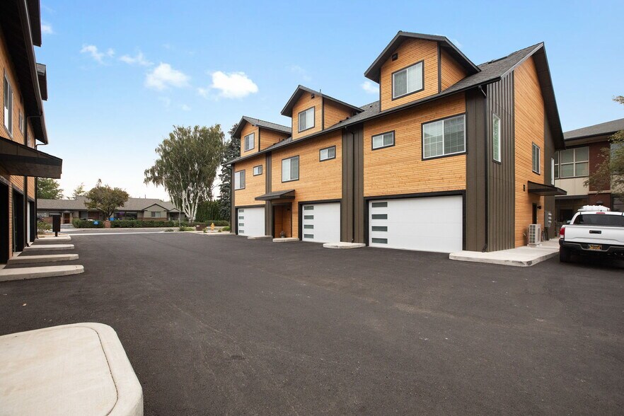 More Photos Of 1441-1461 NW 4th St, Redmond Apartments For Sale