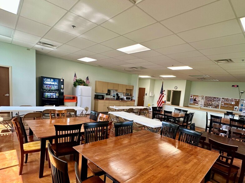 More Photos Of 14450 Getz Rd, Noblesville Medical For Sale