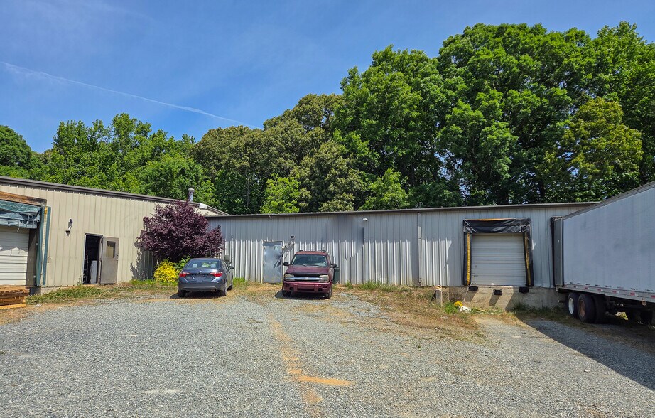 More Photos Of 248 W Franklinville St, Staley Manufacturing For Sale