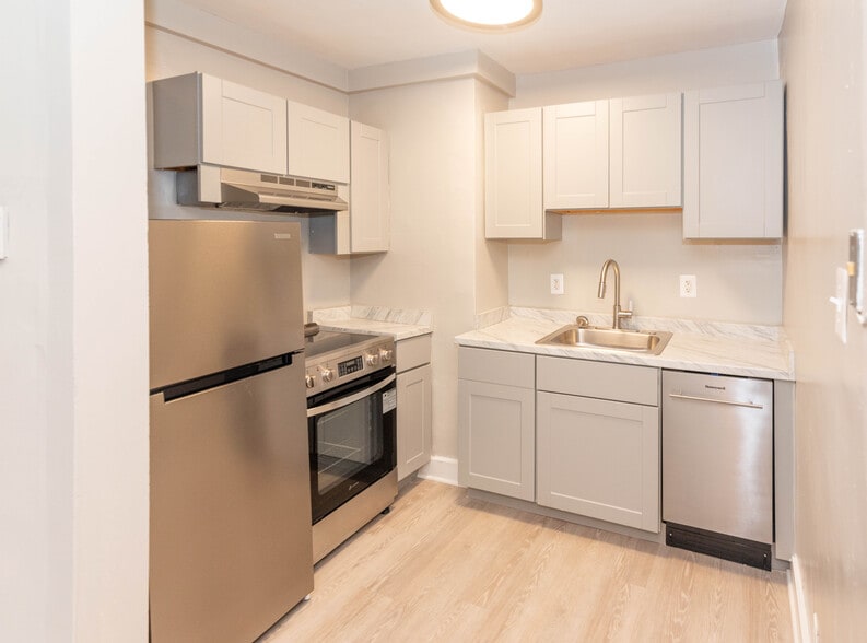 More Photos Of 50 W Biddle St, Baltimore Apartments For Sale