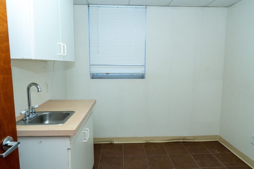 More Photos Of 15-01 Broadway, Fair Lawn Medical For Sale