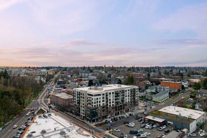 More Photos Of 102 N G St, Tacoma Apartments For Lease