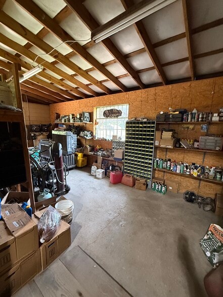 More Photos Of 69 Railroad Ave, Dora Specialty For Sale