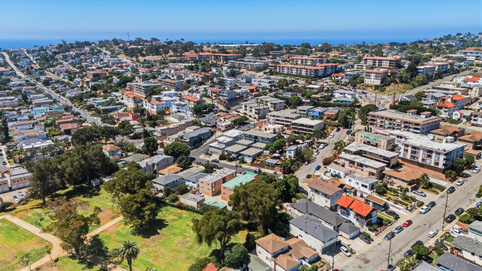 More Photos Of 2404 S Carolina St, San Pedro Apartments For Sale