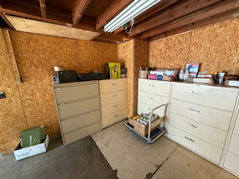 More Photos Of 517-523 W 9 Mile Rd, Ferndale Flex For Sale