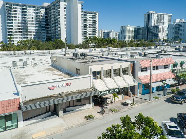 More Photos Of 3309 NE 33rd St, Fort Lauderdale Storefront Retail Office For Lease