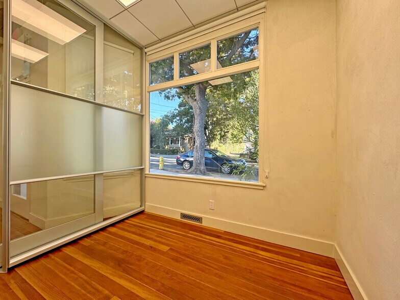 More Photos Of 915 De La Vina St, Santa Barbara Loft Creative Space For Lease