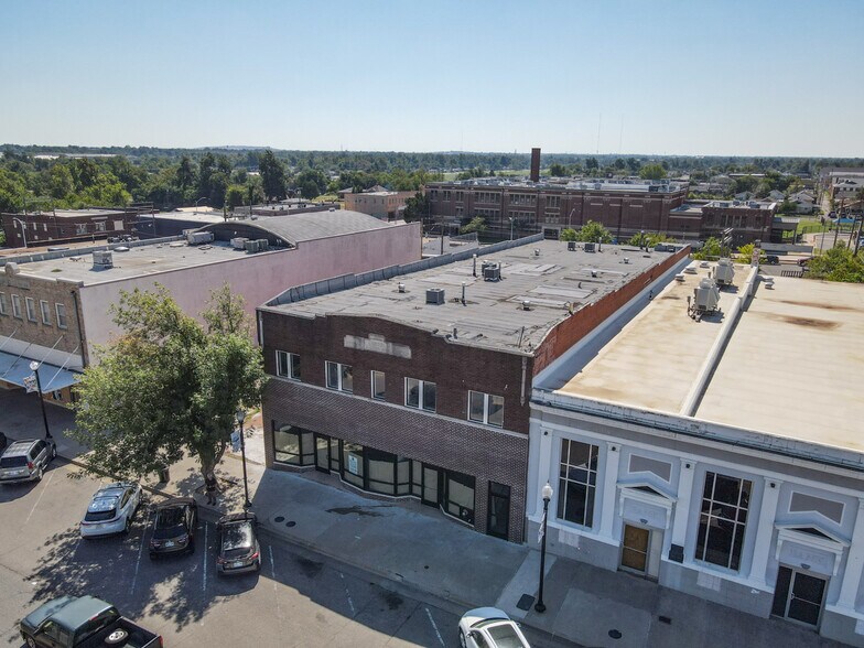 More Photos Of 220 SW 25th St, Oklahoma City Storefront Retail Office For Sale