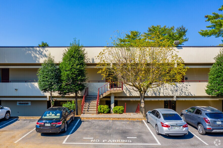 More Photos Of 4721 Trousdale Dr, Nashville Unknown For Lease