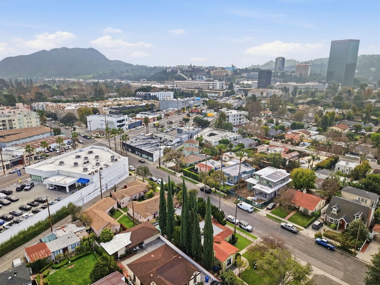 More Photos Of 10714 Valley Spring Ln, North Hollywood Apartments For Sale