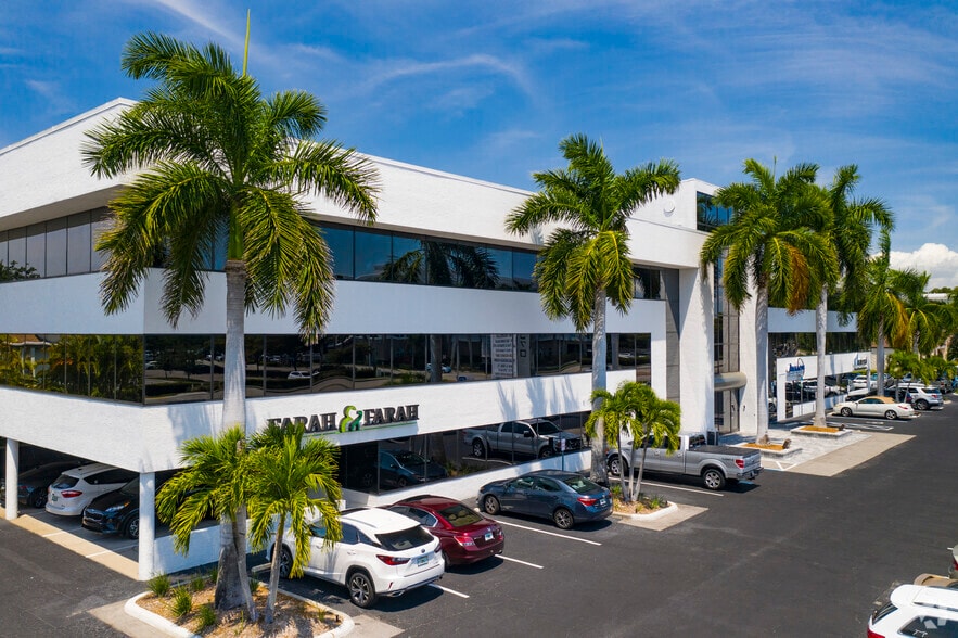 More Photos Of 7370 College Pky, Fort Myers Medical For Lease