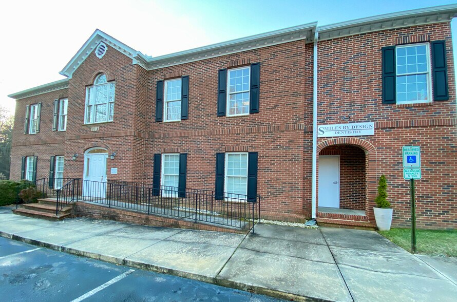 More Photos Of 1107 Statesville Blvd, Salisbury Medical For Lease