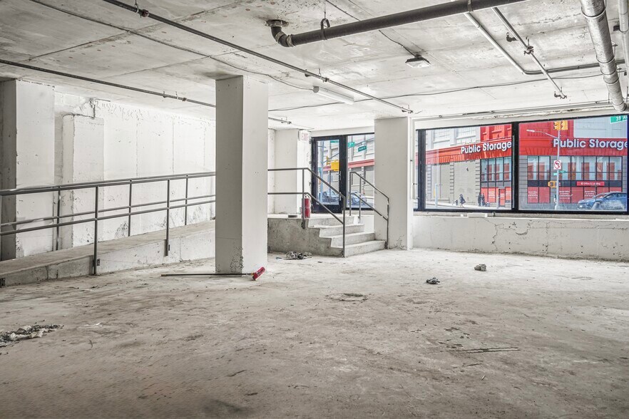 More Photos Of 32-03 39th Ave, Long Island City Apartments For Lease