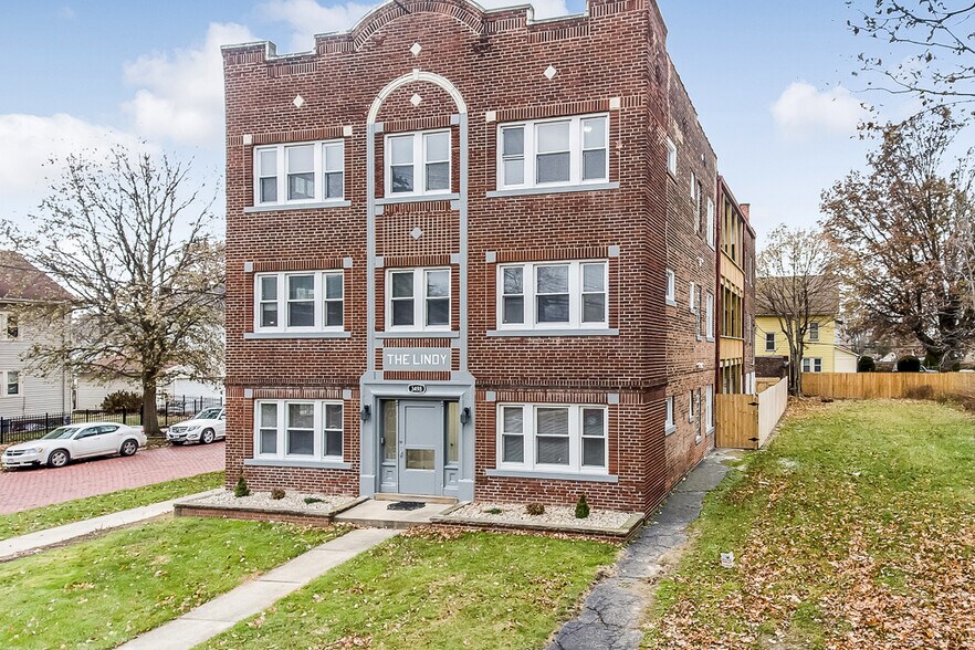 Primary Photo Of 3498 Bosworth Rd, Cleveland Apartments For Sale