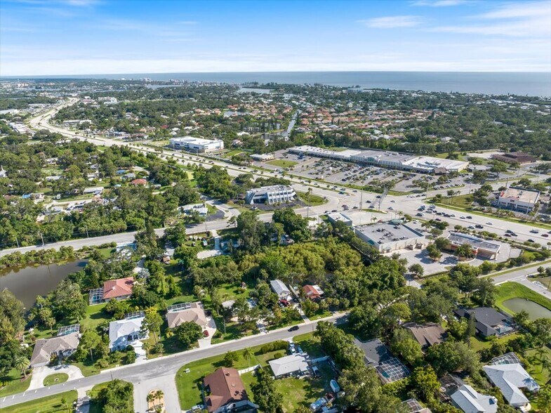 More Photos Of 1000 N Tamiami Trl, Nokomis Bank For Lease