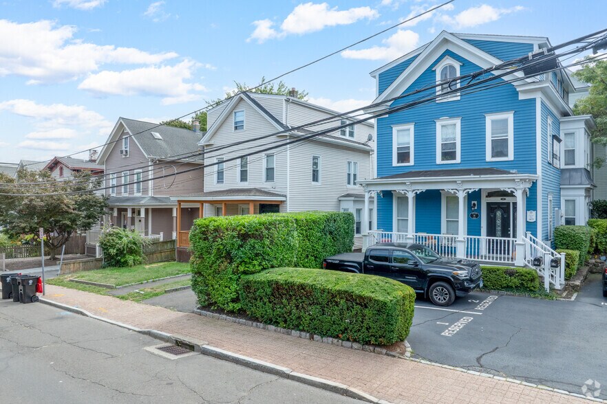 Primary Photo Of 8-16 Haviland St, Norwalk Apartments For Sale