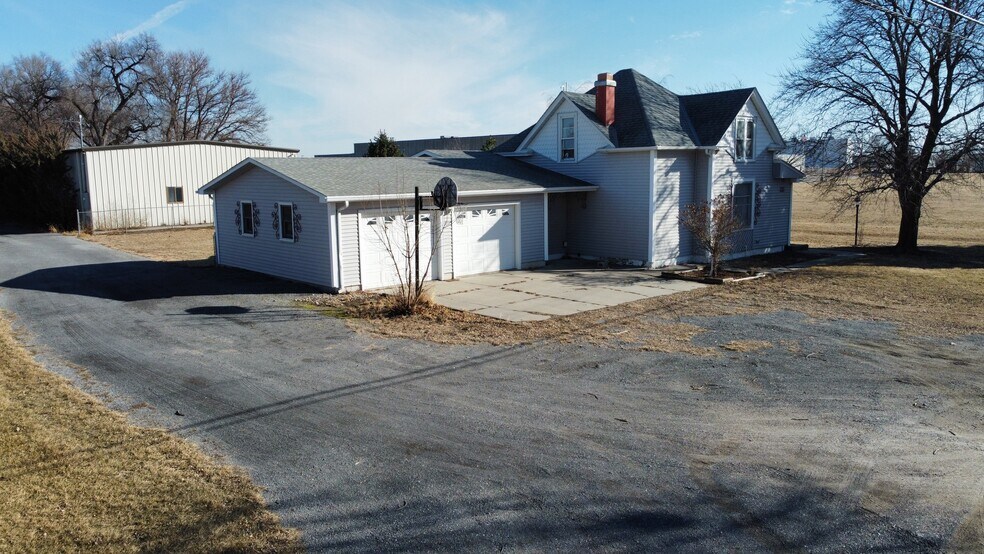 Primary Photo Of 919 S Pine St, Norfolk Flex For Sale