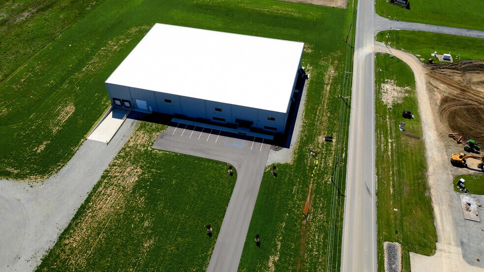 More Photos Of 1820 Baker Drive, Ossian Distribution For Lease