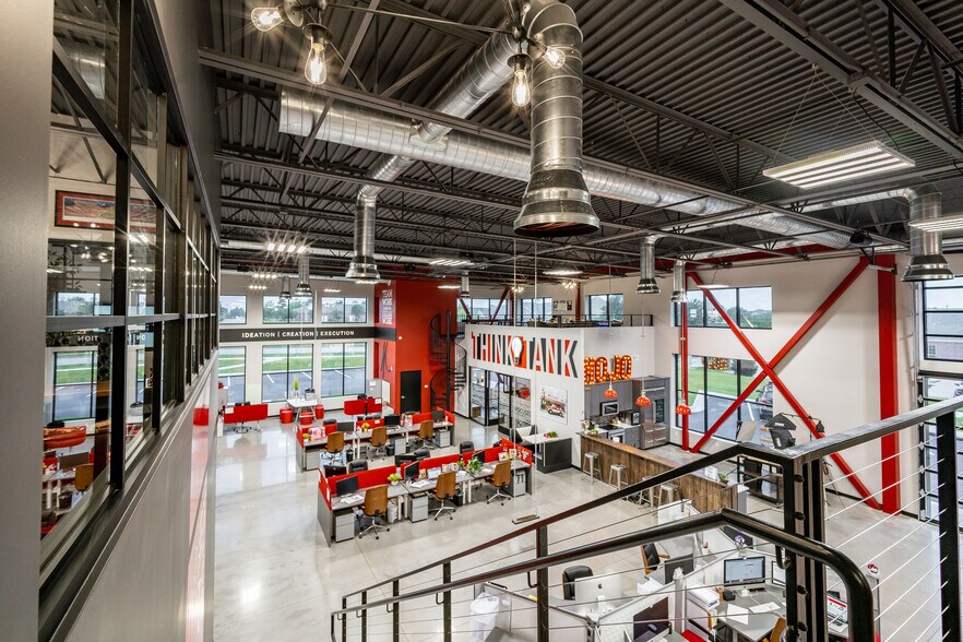 More Photos Of 205 SE 22nd St, Bentonville Office For Sale