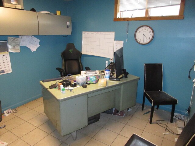 More Photos Of 1894 State Rt 23, West Milford Auto Repair For Lease