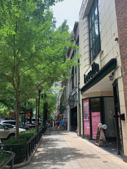 More Photos Of 123 N Main St, Greenville Storefront Retail Office For Lease