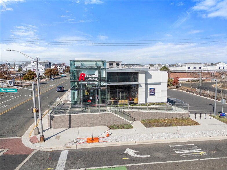 Primary Photo Of 201 E 9th St, Ocean City Bank For Sale