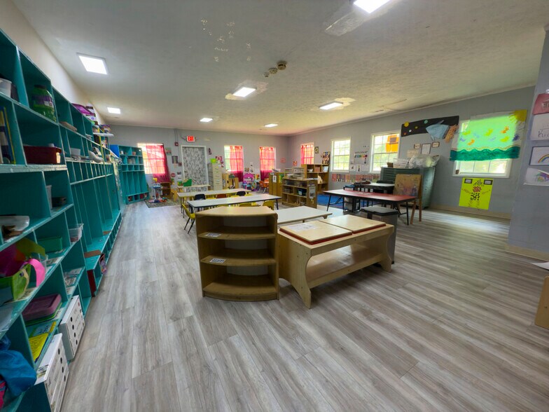 More Photos Of 4518 Covington Hwy, Decatur Daycare Center For Sale
