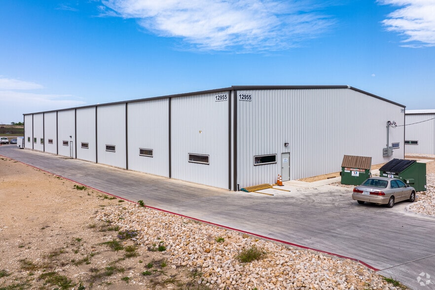 More Photos Of 12955 WRIGHT, Creedmoor Warehouse For Lease