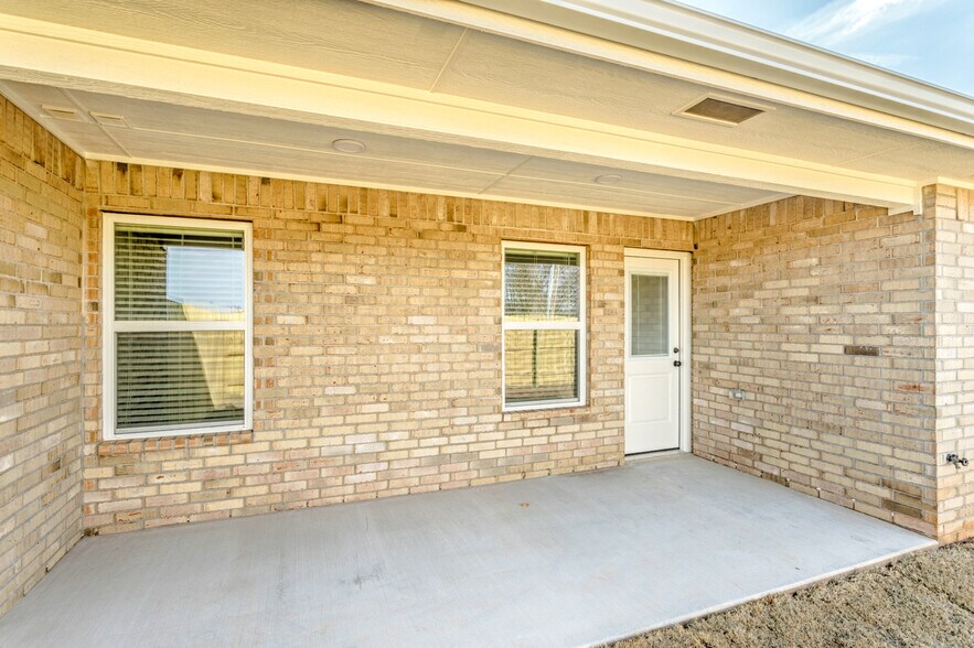 More Photos Of 11501 N Oklahoma Ave, Oklahoma City Apartments For Sale