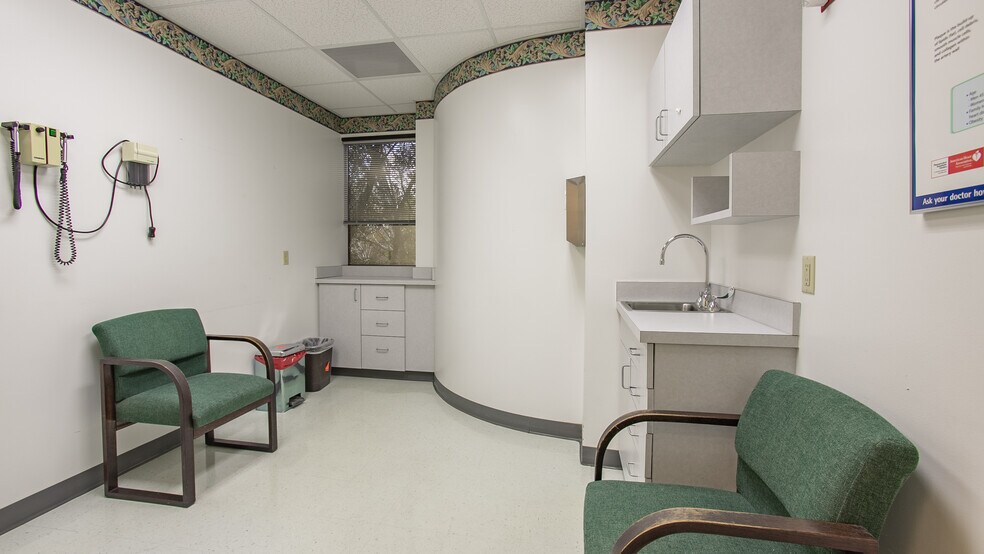 More Photos Of 7350 Sand Lake Commons Blvd, Orlando Medical For Lease
