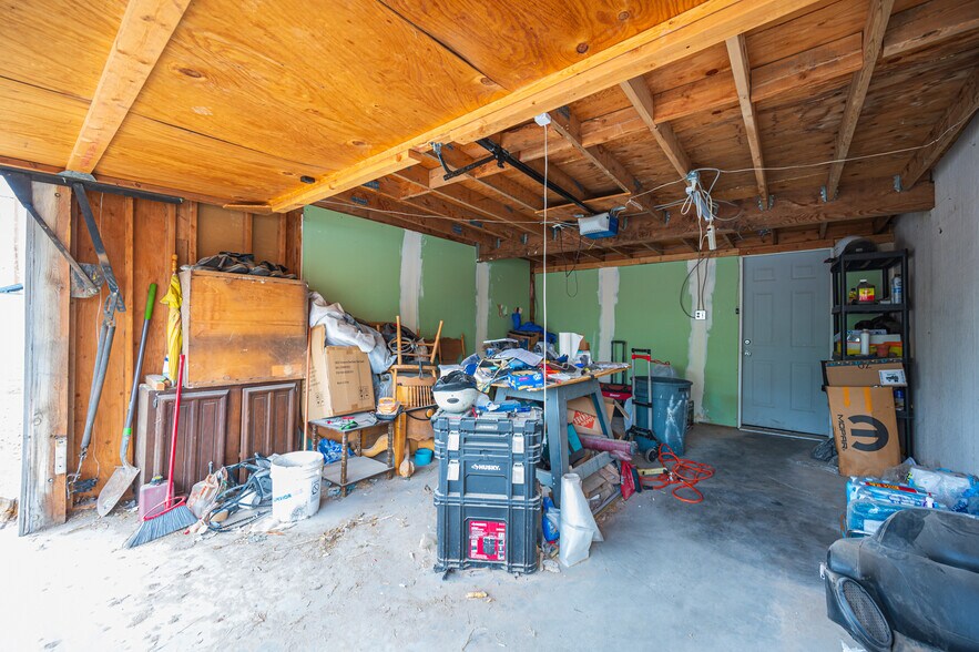 More Photos Of 5900 Cassedy Ln, Las Vegas Apartments For Sale