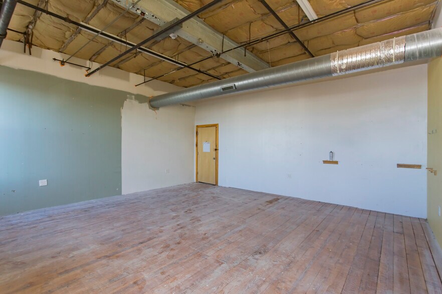 More Photos Of 3130 Belgrade St, Philadelphia Warehouse For Lease