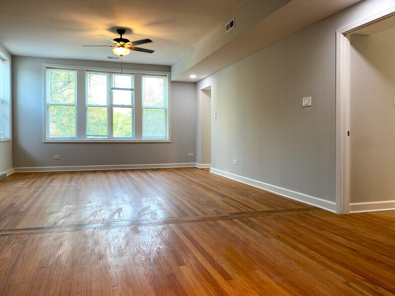 More Photos Of 619 E Groveland Park, Chicago Apartments For Sale