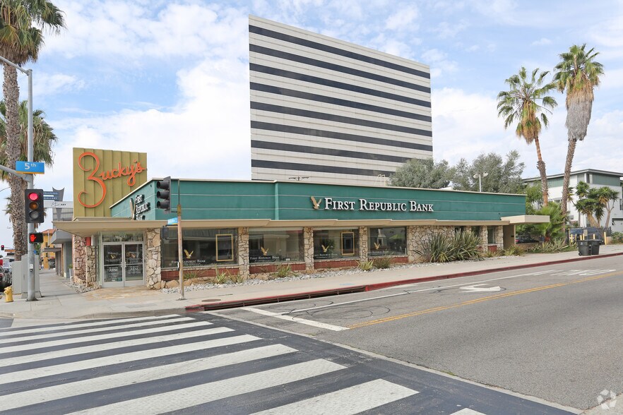 Primary Photo Of 431 Wilshire Blvd, Santa Monica Bank For Sale