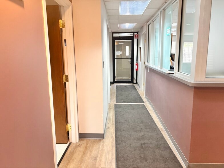More Photos Of 4367 Rocky River Dr, Cleveland Medical For Sale