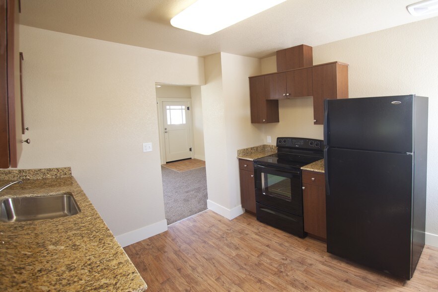 More Photos Of 950 Divisadero St, Fresno Apartments For Sale