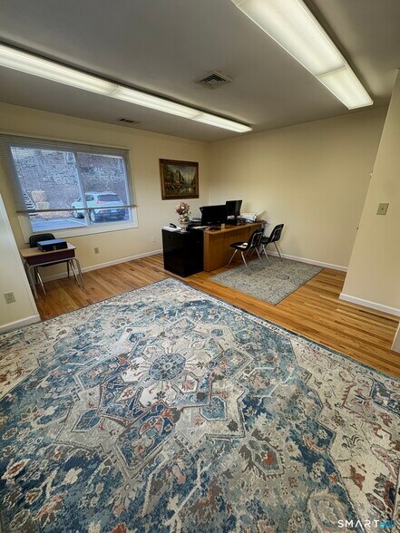 More Photos Of 390 Middlebury Rd, Middlebury Office For Sale