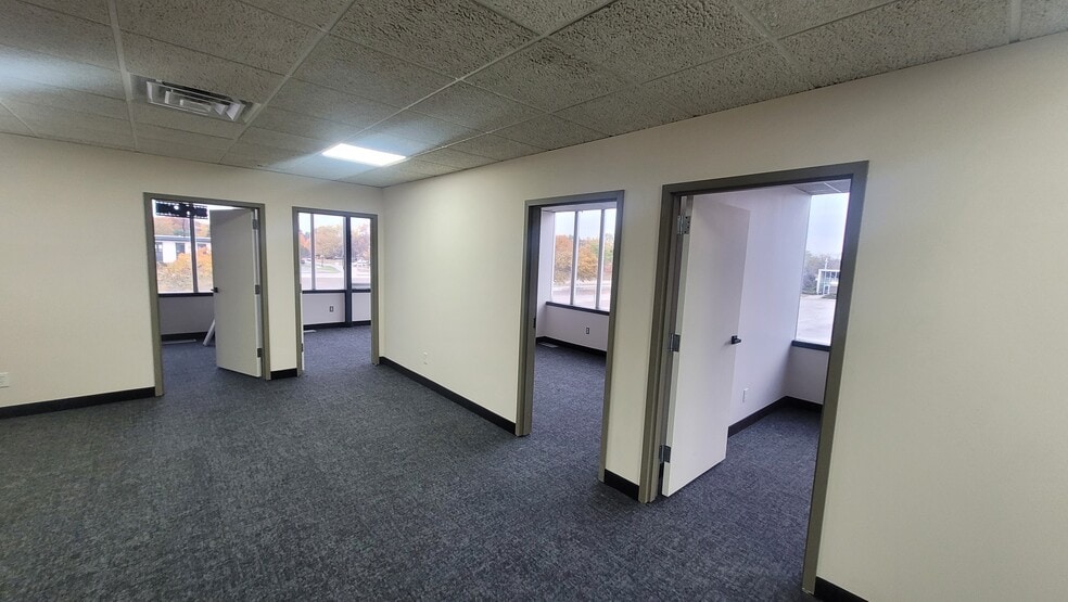 More Photos Of 20800 Southfield Rd, Southfield Unknown For Lease