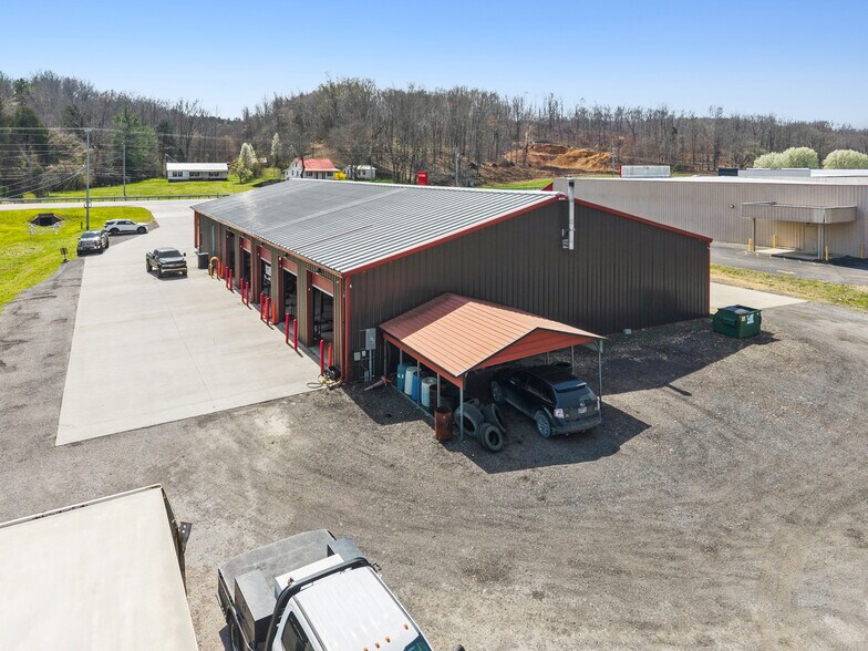 More Photos Of 1554 Donelson Pky, Dover General Retail For Sale