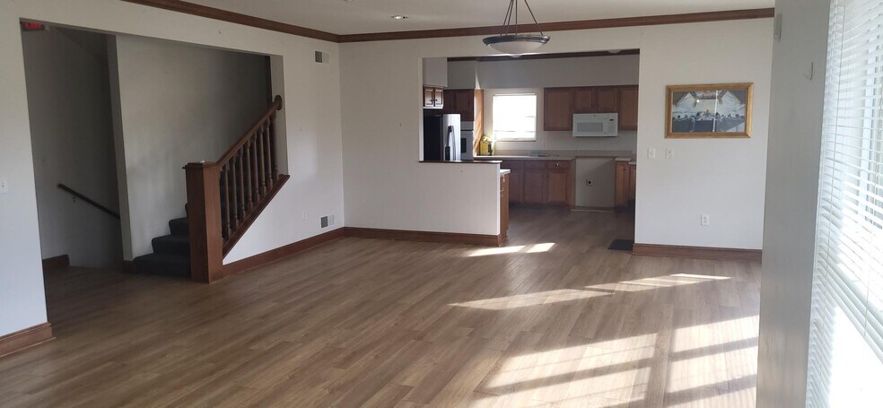 More Photos Of 221 Felician Dr, Moon Twp Apartments For Sale