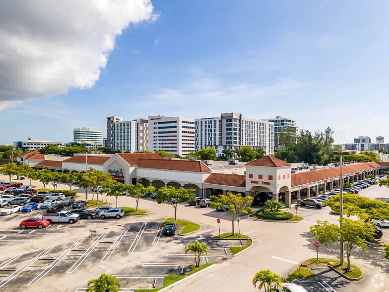 More Photos Of 20401 Biscayne Blvd, Aventura Unknown For Lease
