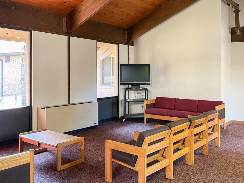 More Photos Of 9297 Highway 979, Livonia Specialty For Sale