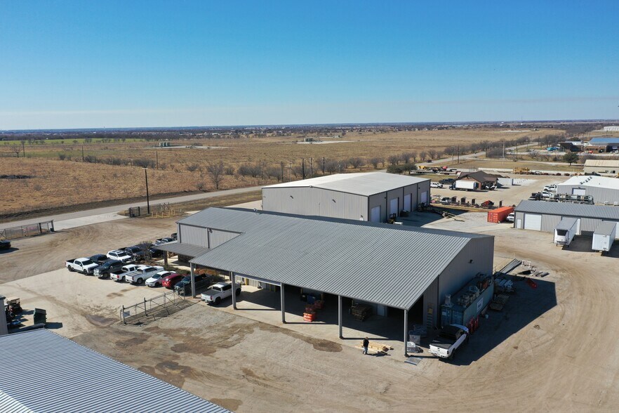 More Photos Of 7400-7450 FM 2449, Ponder Unknown For Lease