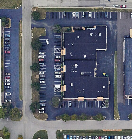 More Photos Of 2560-2576 Metro Blvd, Maryland Heights Flex For Sale