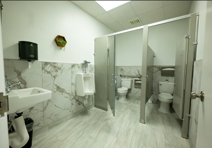 More Photos Of 1408 S Jones Blvd, Las Vegas Office Residential For Sale