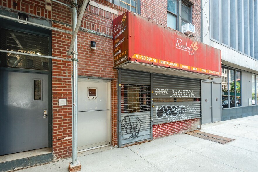 More Photos Of , Long Island City General Retail For Sale