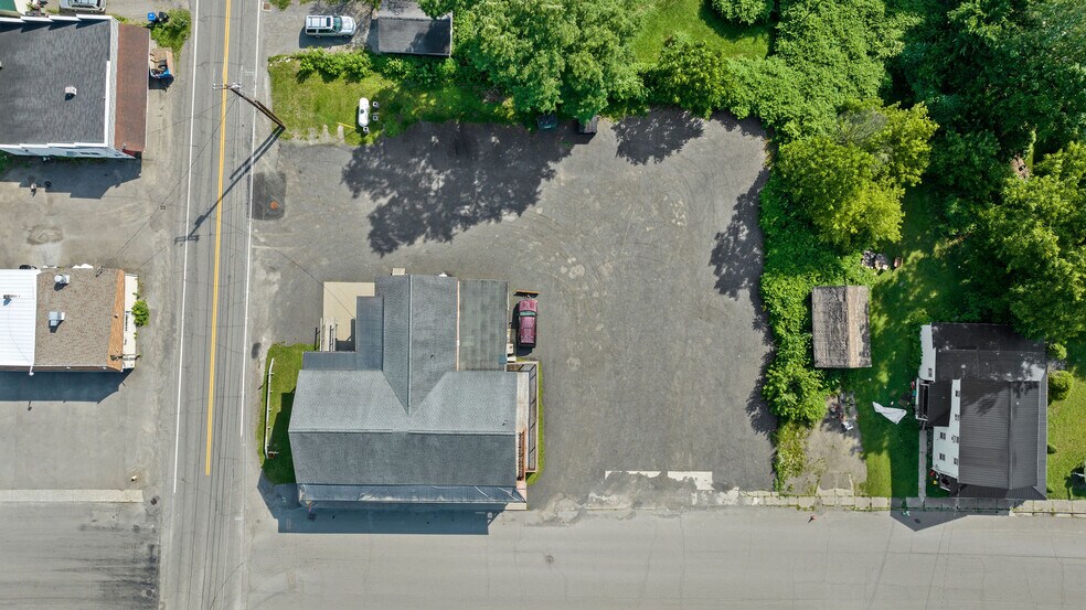 More Photos Of 552 Main St, Apalachin General Retail For Sale